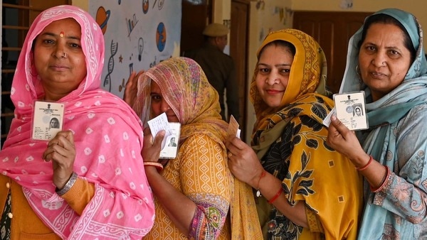 2025 में बिहार विधानसभा चुनाव: किन-किन ने नामांकन दिया और कौन मैदान में है?